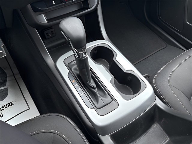 Used 2022 Chevrolet Colorado LT w/ Chrome Appearance Package image 19