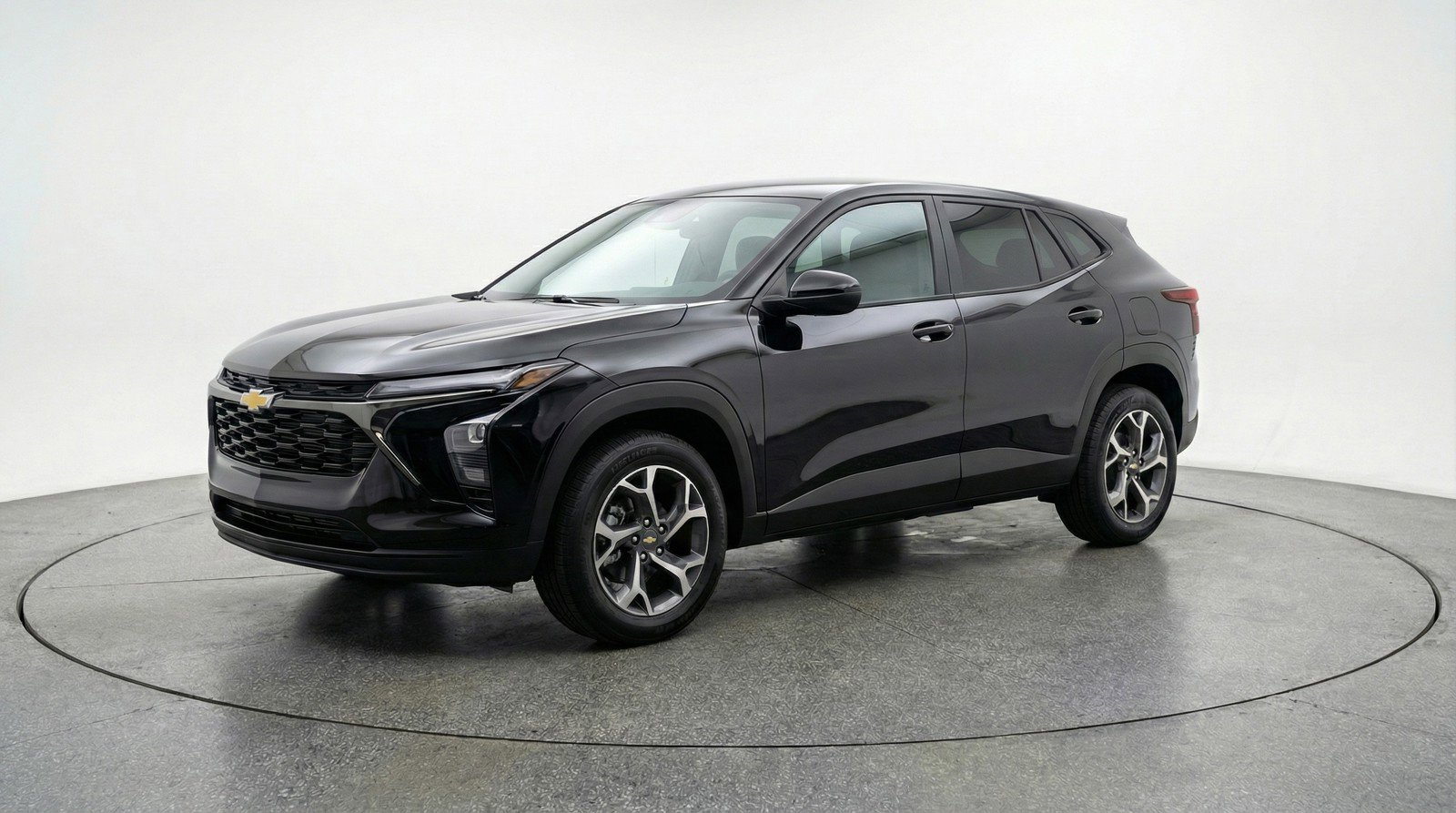 Used 2025 Chevrolet Trax LT FWD image 3