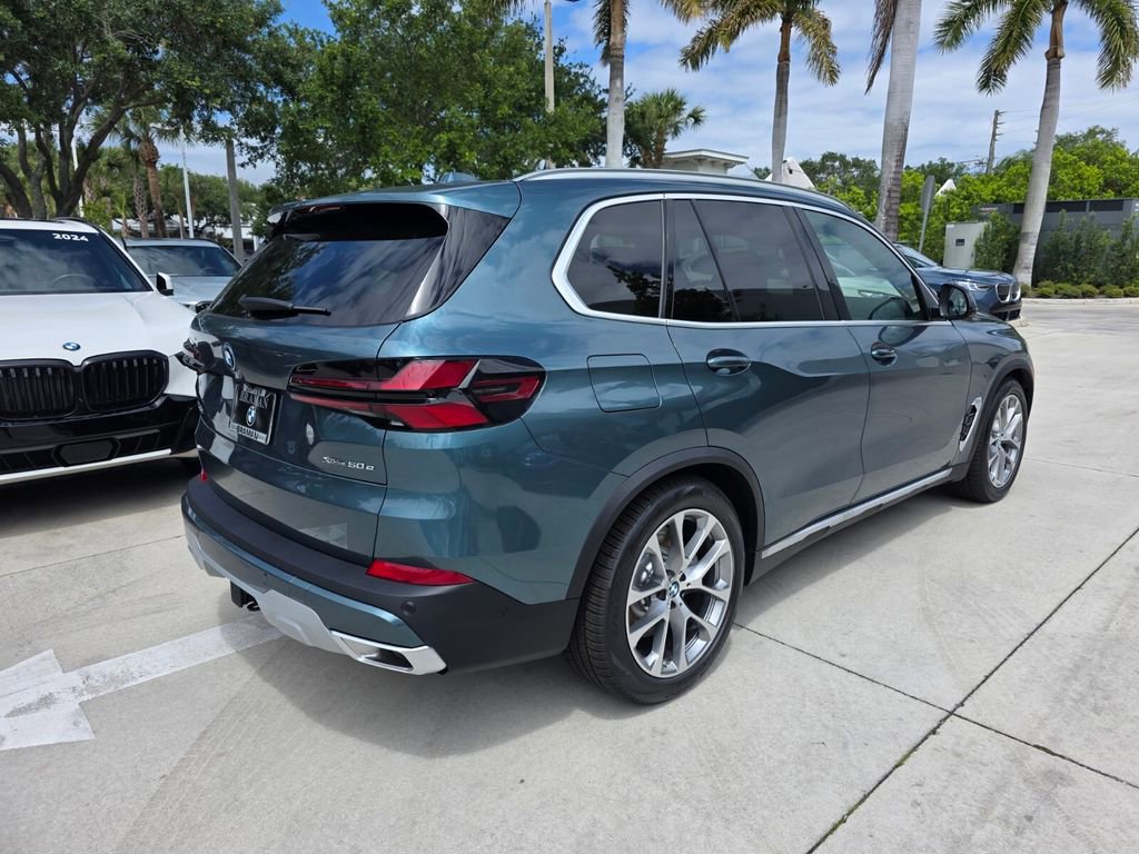 New 2026 BMW X5 xDrive50e AWD/4WD image 4