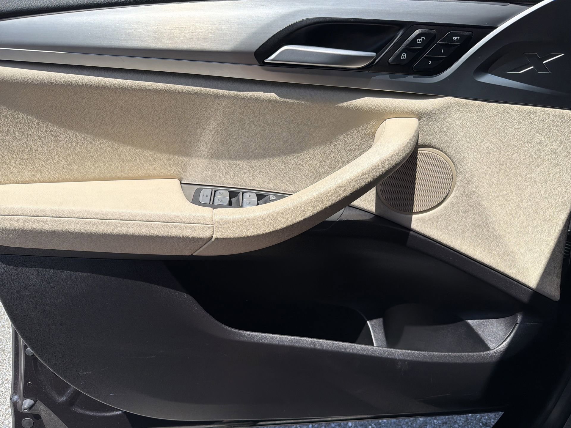 Certified 2025 BMW X4 xDrive30i w/ Premium Package image 24