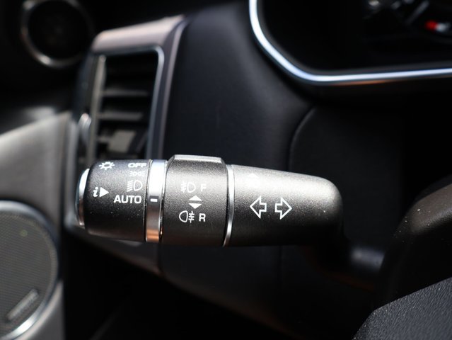 Used 2019 Land Rover Range Rover Sport HSE AWD/4WD image 15