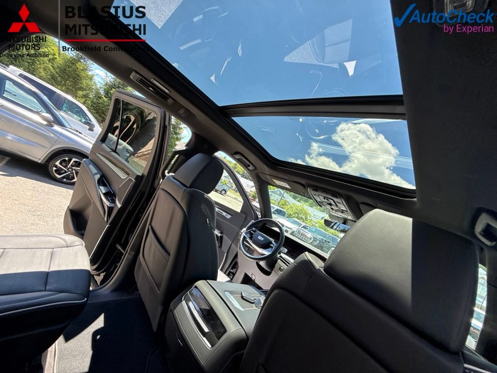 Used 2026 Cadillac Escalade Luxury AWD/4WD image 59