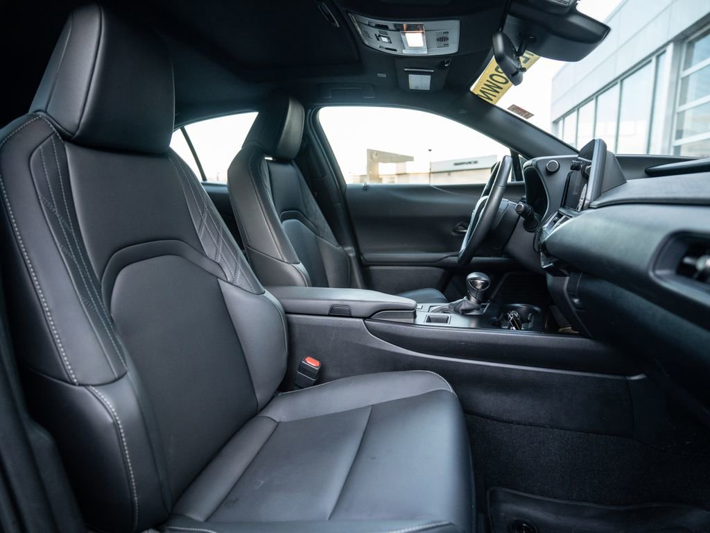 Used 2024 Lexus UX 250h AWD image 15