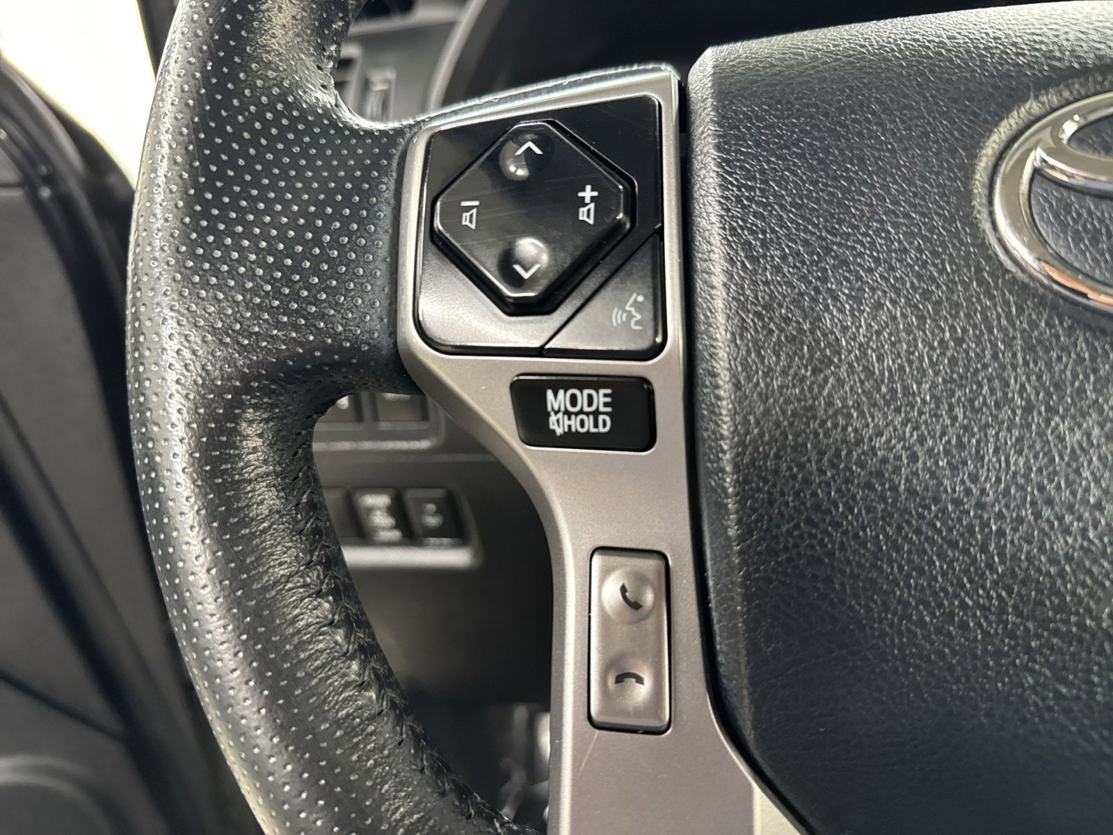 Used 2023 Toyota 4Runner SR5 image 37