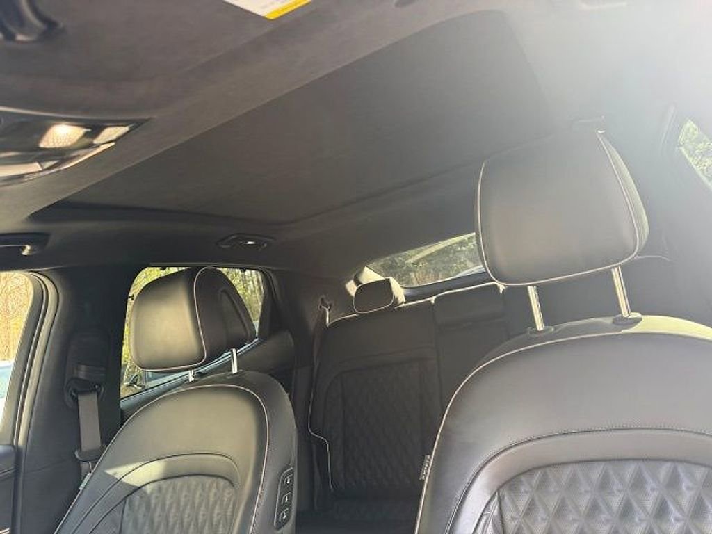 Used 2023 Genesis GV60 Performance image 6