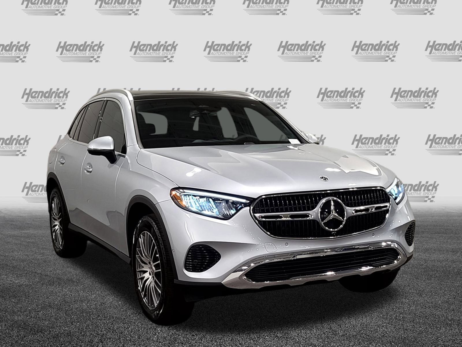 New 2026 Mercedes-Benz GLC 300 image 2