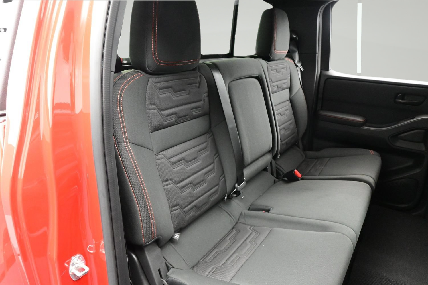 New 2026 Nissan Frontier PRO-4X w/ Pro-4x Convenience Package AWD/4WD image 13