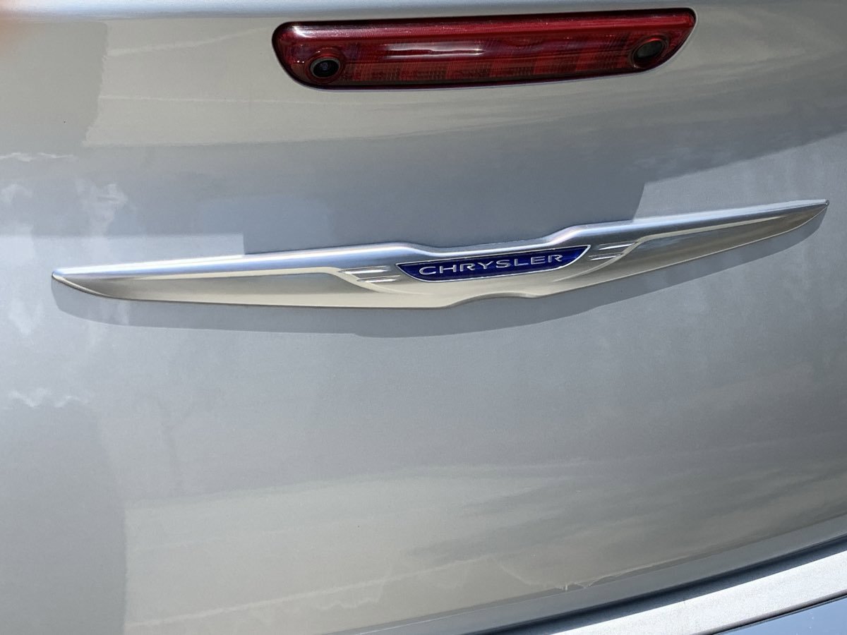Used 2020 Chrysler 300 Limited image 7