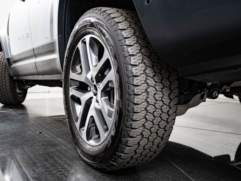 Used 2024 Land Rover Defender 130 S AWD/4WD image 50