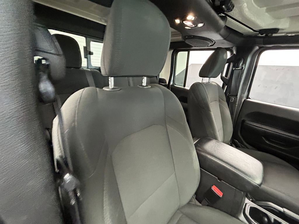 Used 2022 Jeep Gladiator Sport AWD/4WD image 38