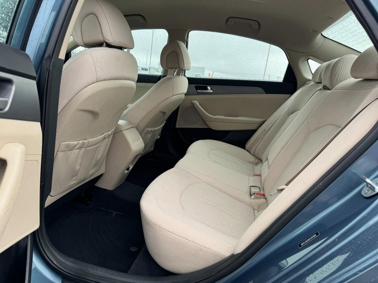 Used 2016 Hyundai Sonata SE w/ Cargo Package image 10