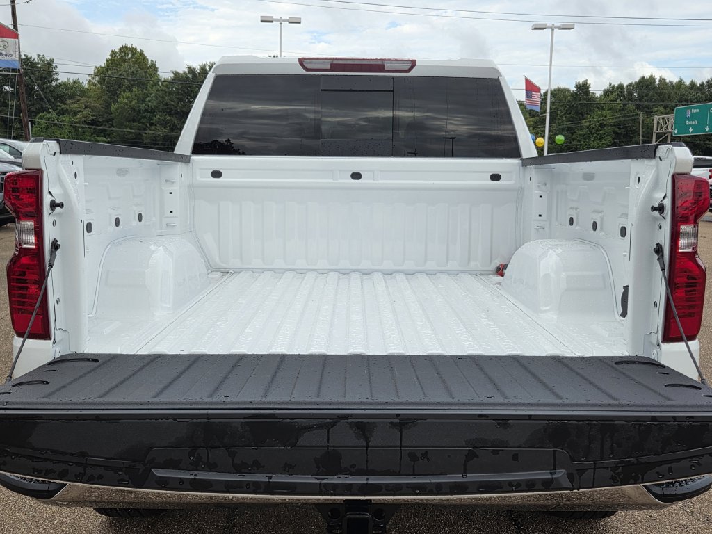 New 2026 Chevrolet Silverado 1500 LT w/ Leather Package AWD/4WD image 29