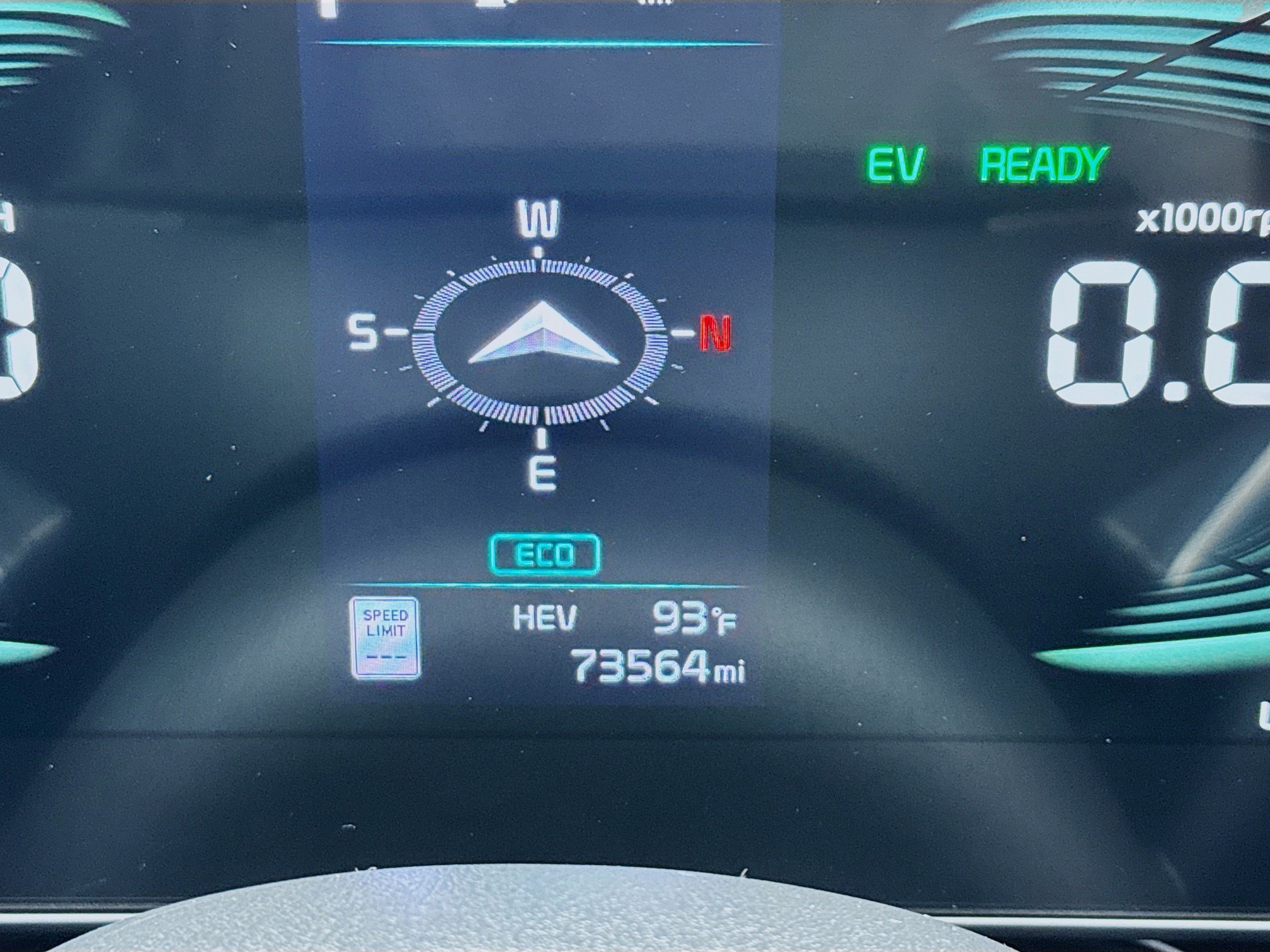 Used 2023 Kia Niro EX FWD image 8