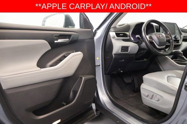 Used 2023 Toyota Highlander XLE image 10