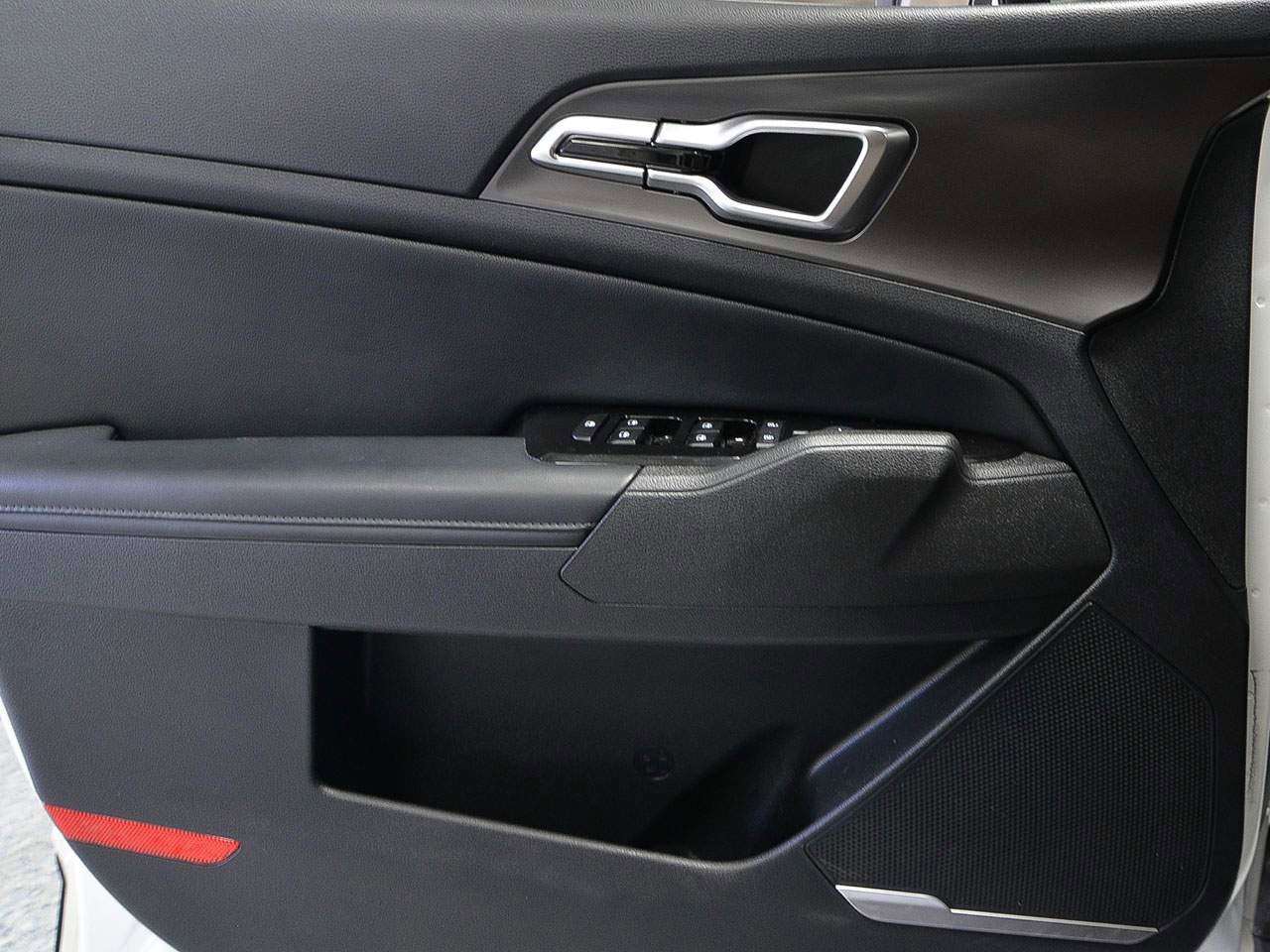 Used 2023 Kia Sportage EX image 6