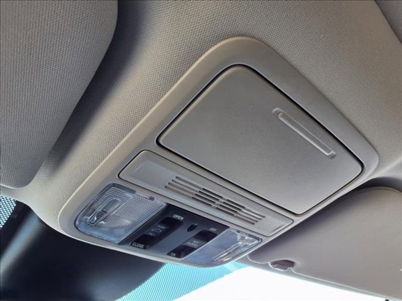 New 2026 Honda Odyssey Touring image 22