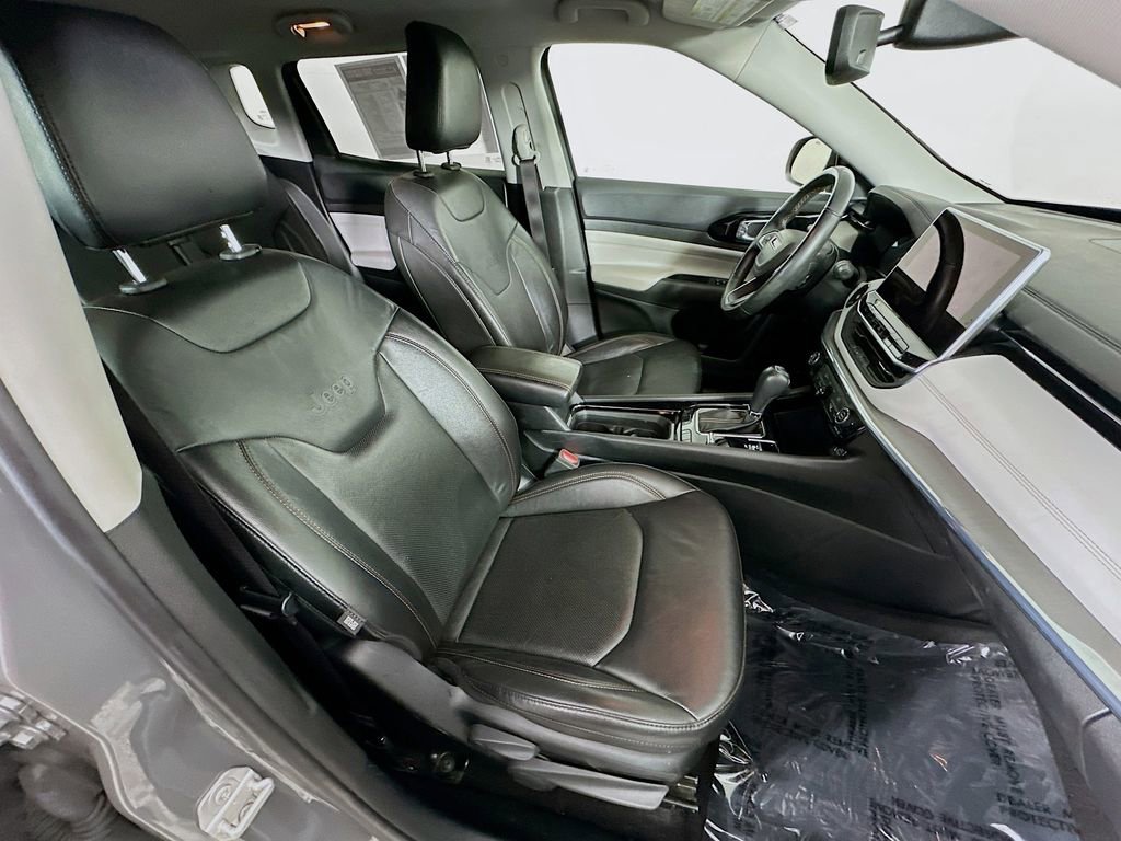 Used 2022 Jeep Compass Limited image 35