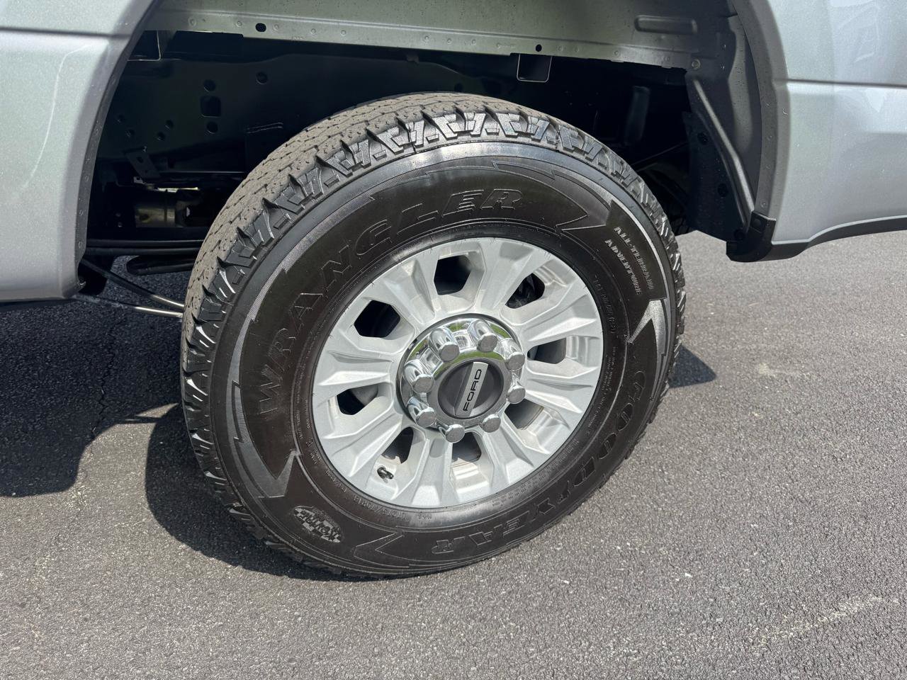 Used 2021 Ford F250 XL w/ STX Appearance Package AWD/4WD image 19