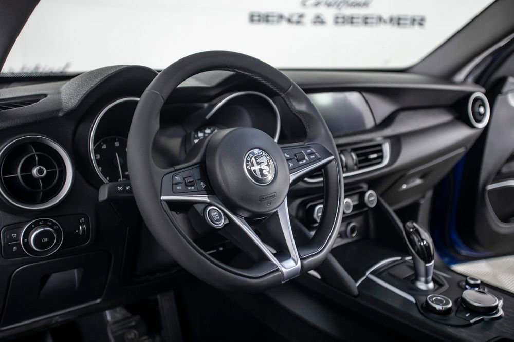 Used 2019 Alfa Romeo Stelvio w/ Nero Edizione RWD image 20