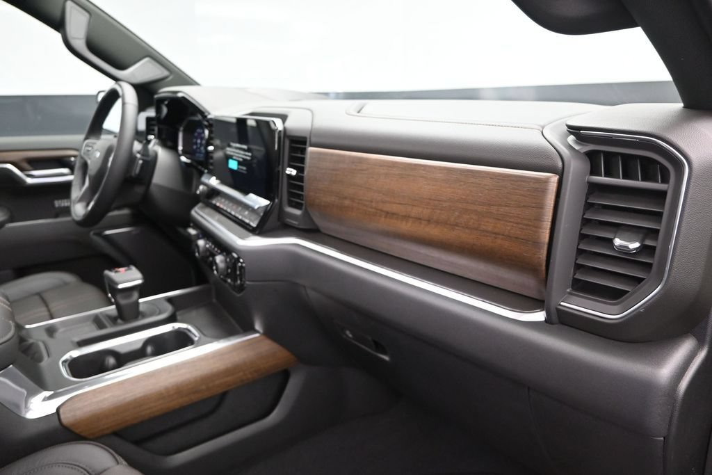 New 2026 Chevrolet Silverado 1500 High Country w/ Midnight Edition AWD/4WD image 26