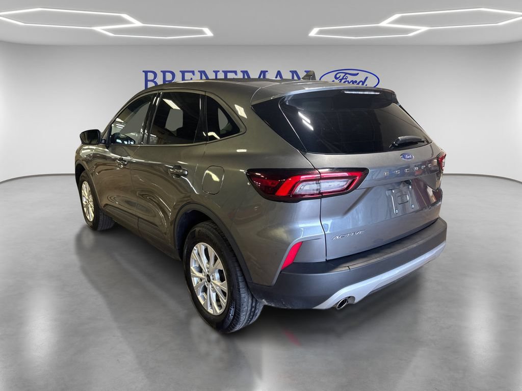 Certified 2025 Ford Escape Active AWD/4WD image 8