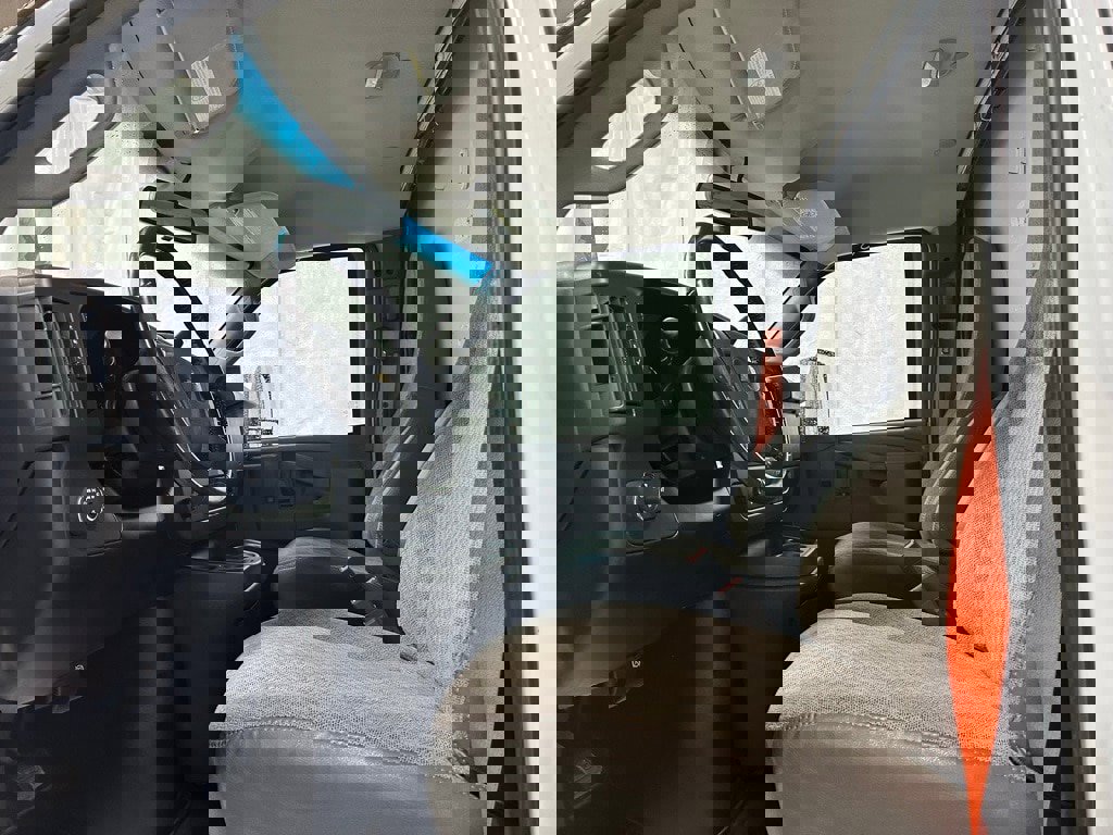 Used 2022 Chevrolet Express 3500 w/ Power Convenience Package image 15