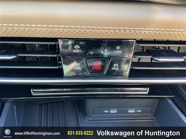 Certified 2025 Volkswagen Atlas Cross Sport SEL image 27