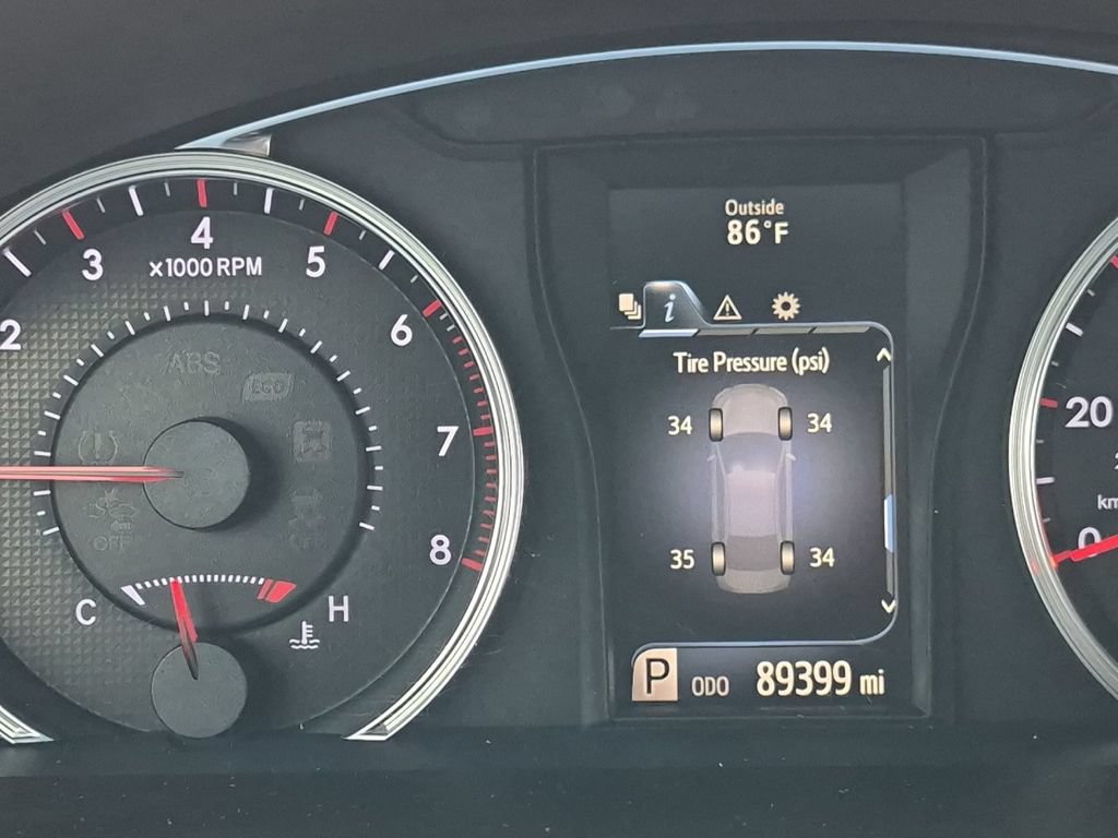 Used 2017 Toyota Camry SE FWD image 27