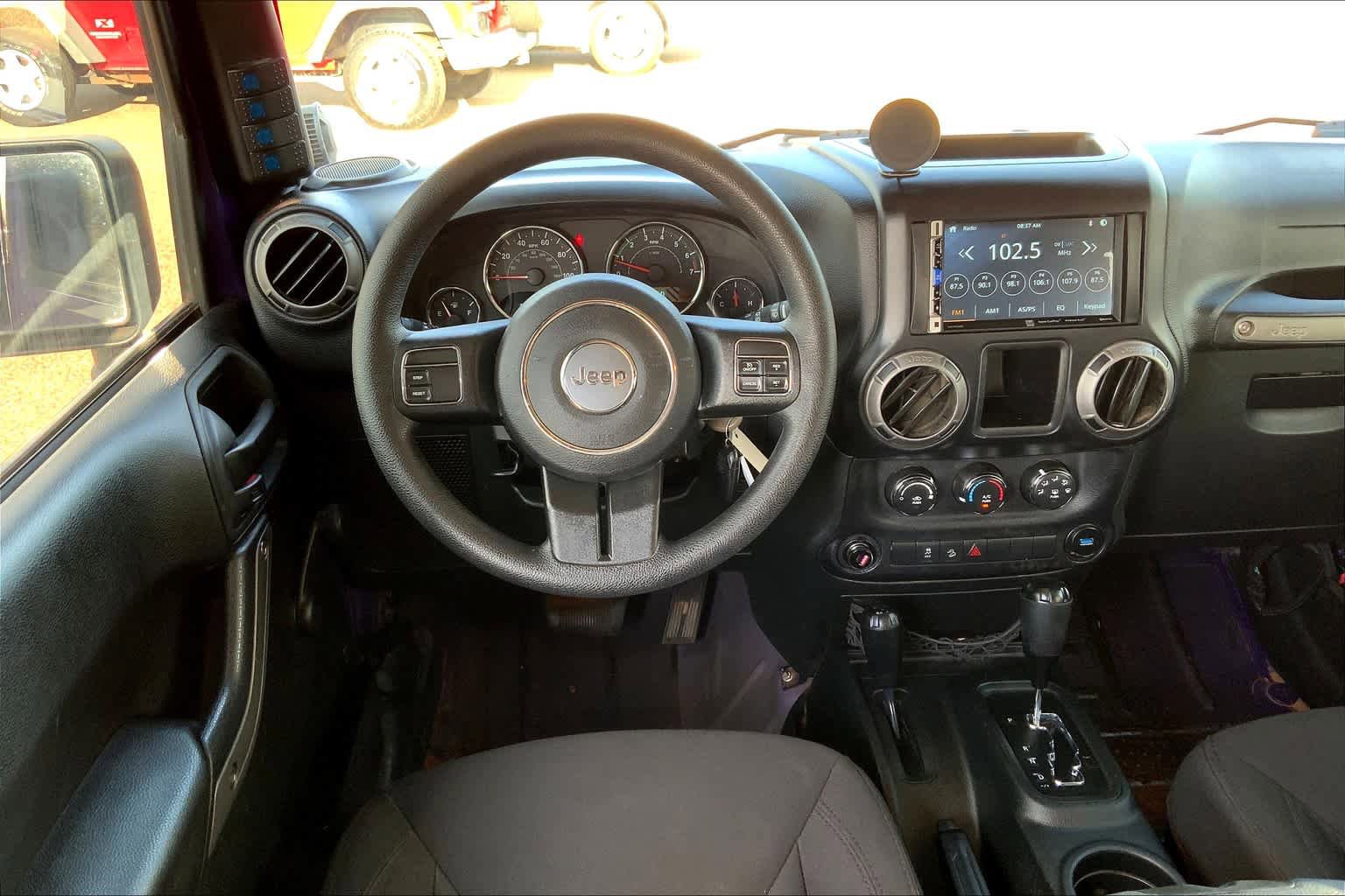 Used 2017 Jeep Wrangler Unlimited Sport AWD/4WD image 6