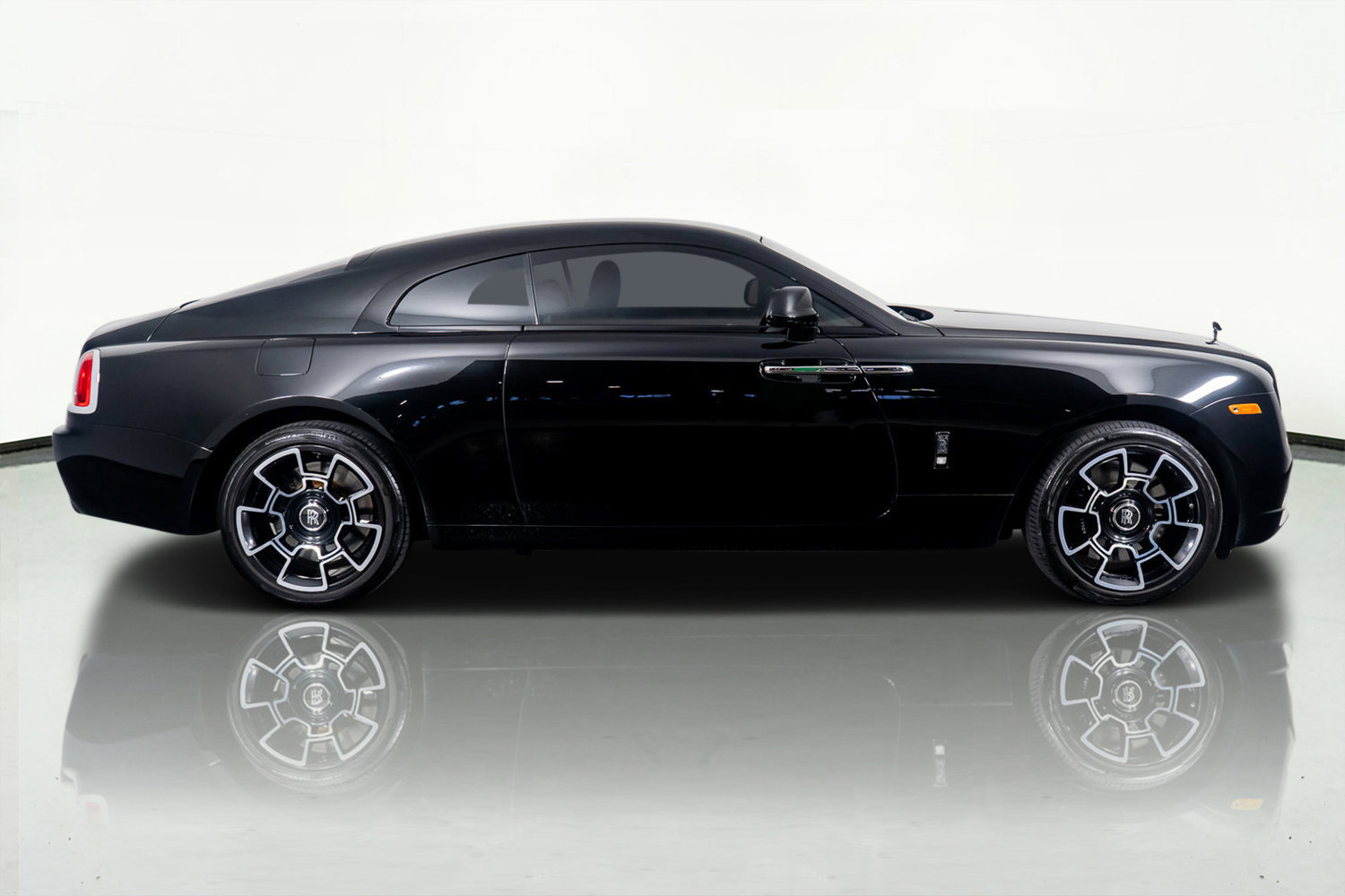 Used 2019 Rolls-Royce Wraith image 22