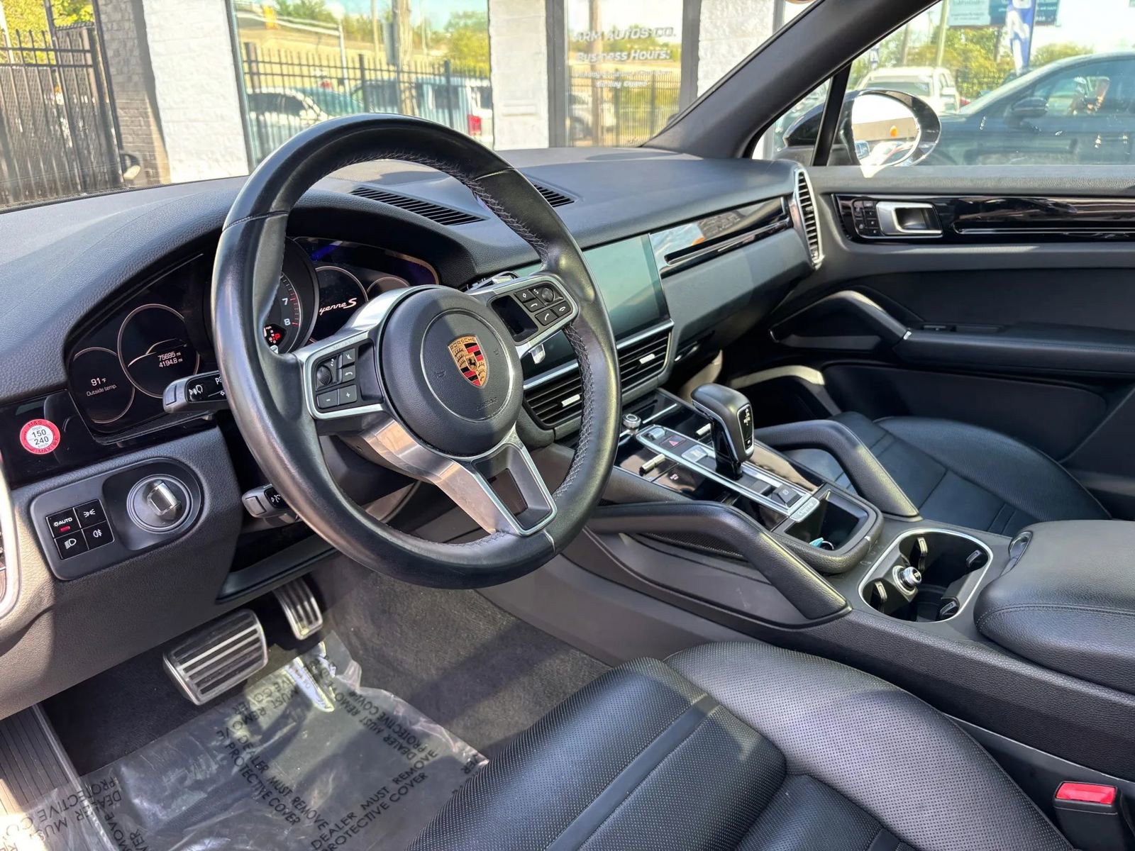 Used 2019 Porsche Cayenne S image 28