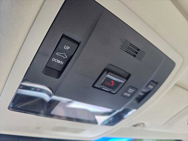 Used 2021 Lexus ES 300h w/ Premium Package FWD image 34