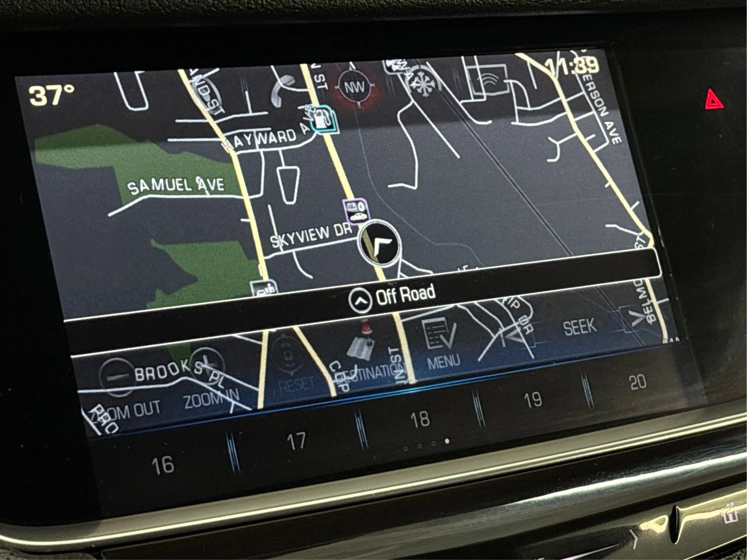 Used 2017 Cadillac XT5 Premium Luxury image 37