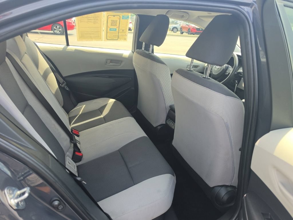 Used 2023 Toyota Corolla LE FWD image 29
