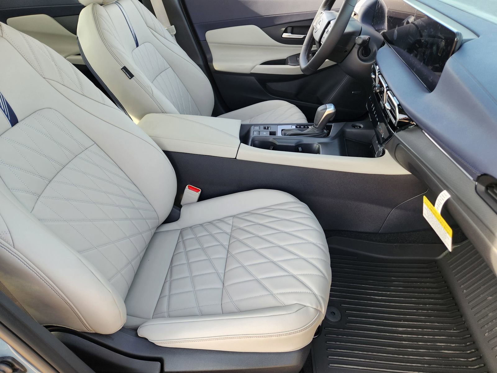 New 2026 Nissan Sentra SL w/ Floor Mat Package image 14