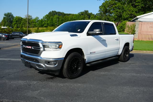 Used 2021 RAM 1500 4x4 Crew Cab image 3