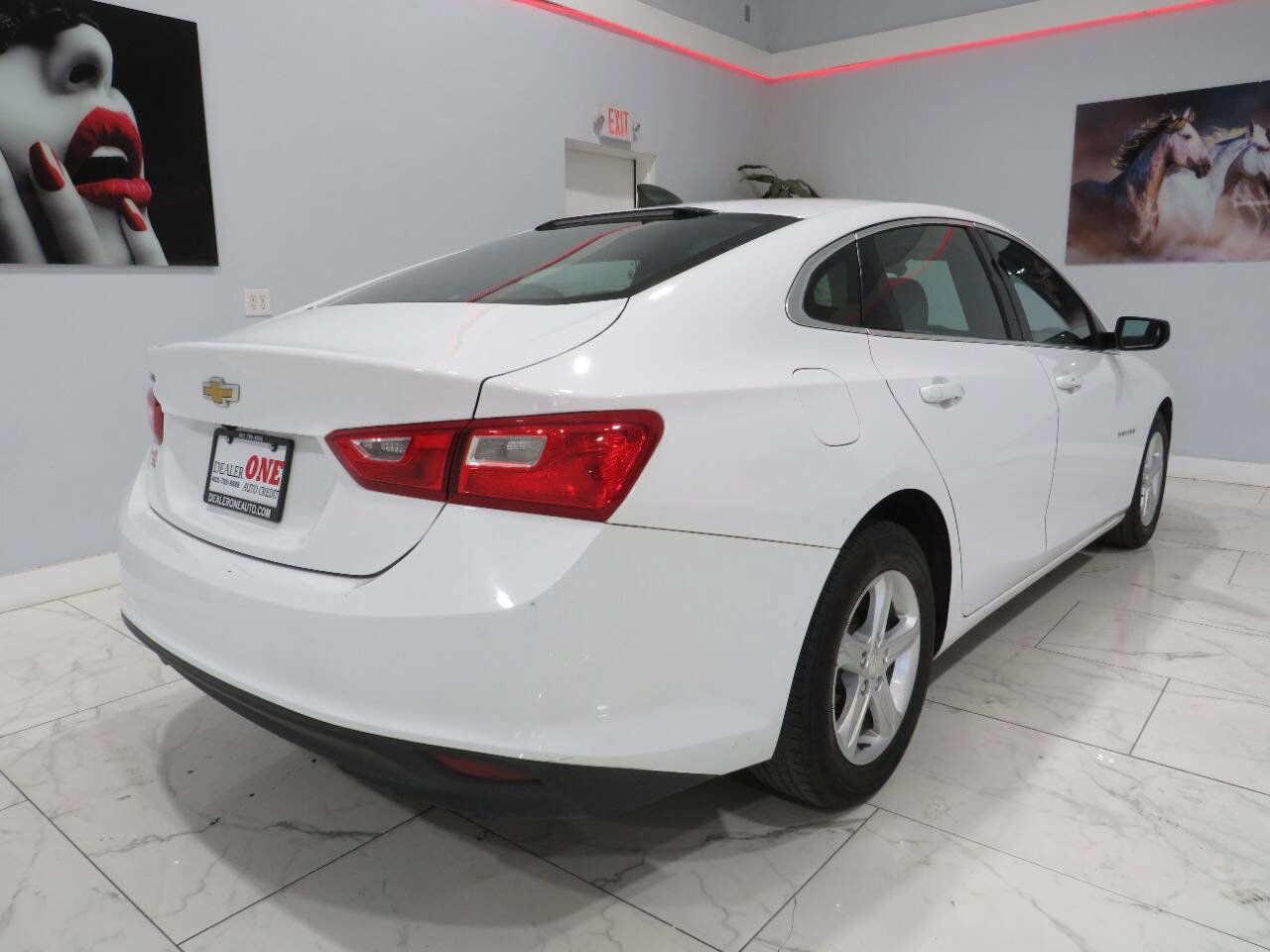 Used 2019 Chevrolet Malibu LS image 3
