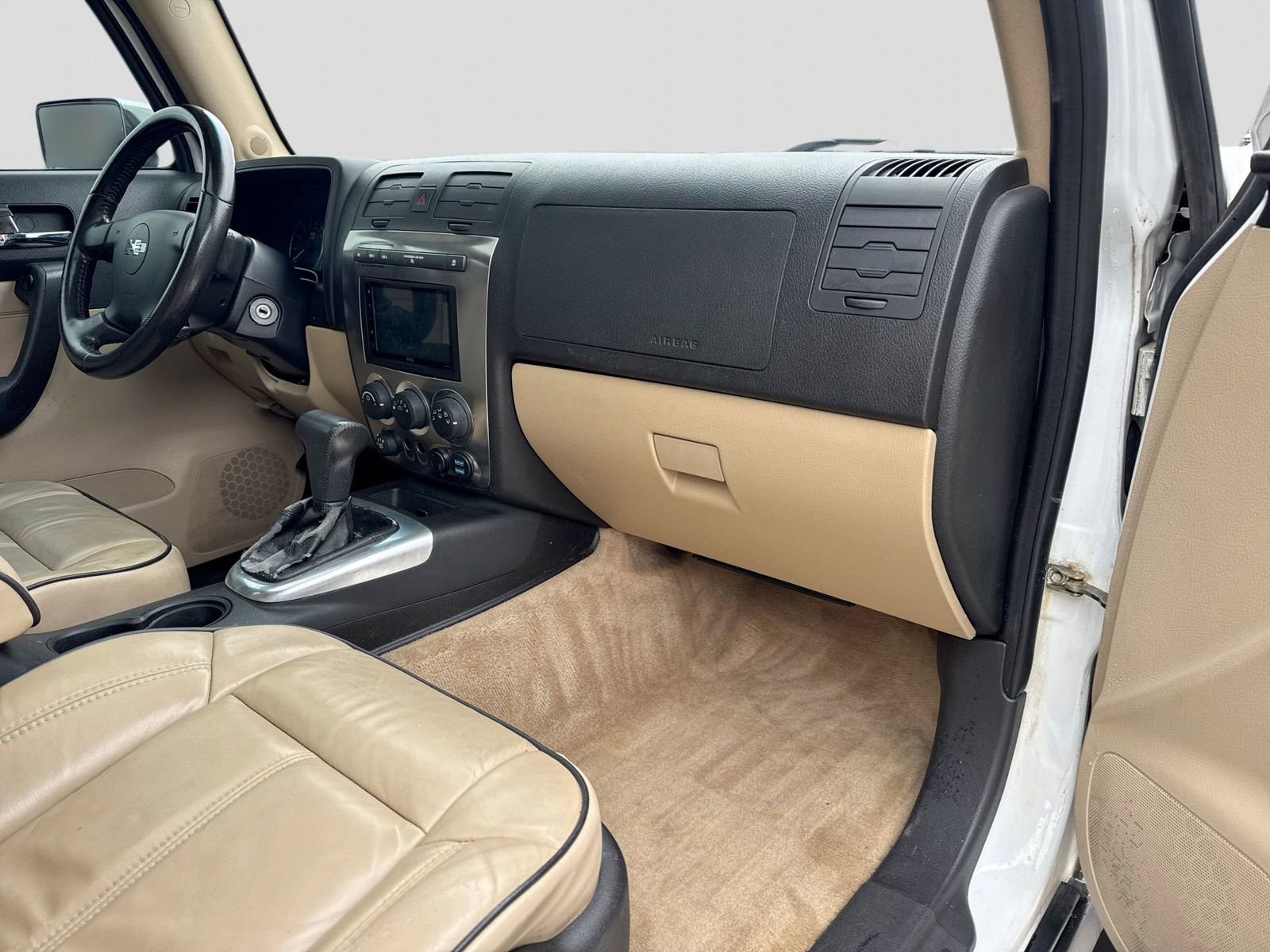 Used 2007 HUMMER H3 Luxury image 7