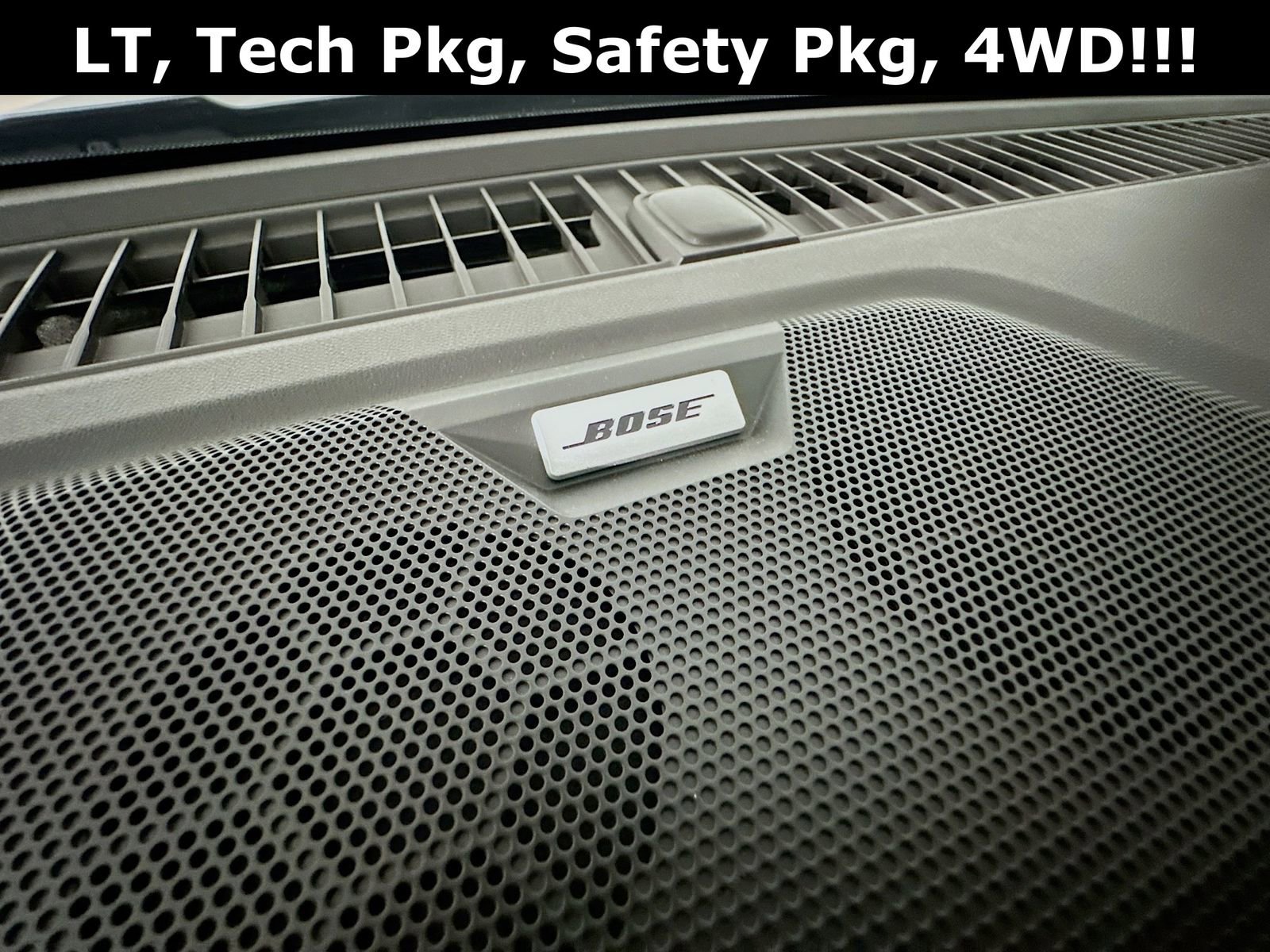 Used 2024 Chevrolet Colorado LT w/ LT Convenience Package II image 34