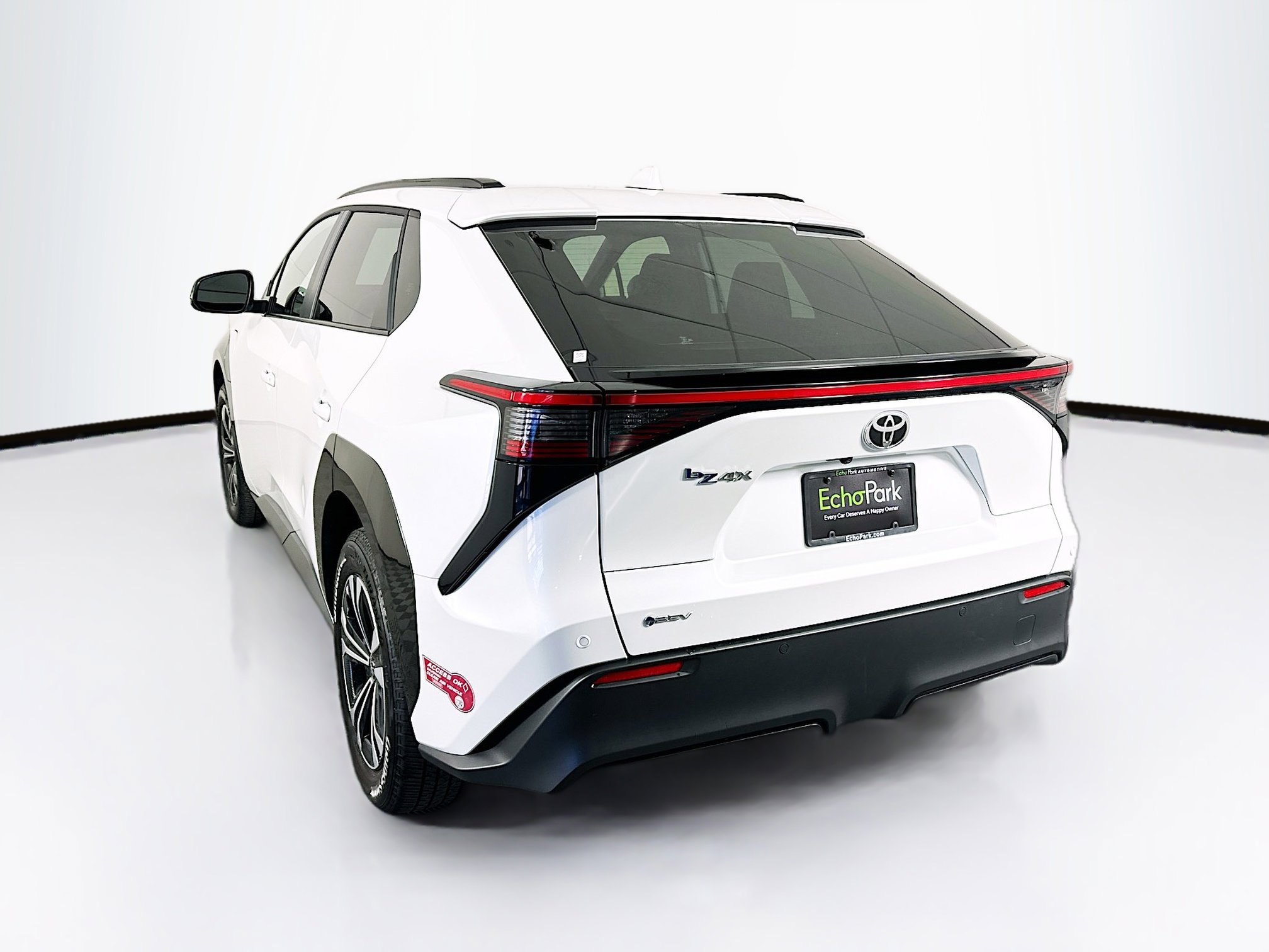 Used 2024 Toyota bZ4X XLE image 5