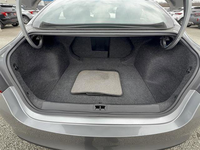Used 2015 Chrysler 200 S image 4