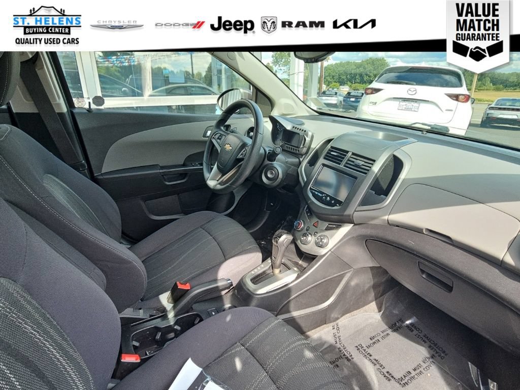 Used 2015 Chevrolet Sonic LT FWD image 31