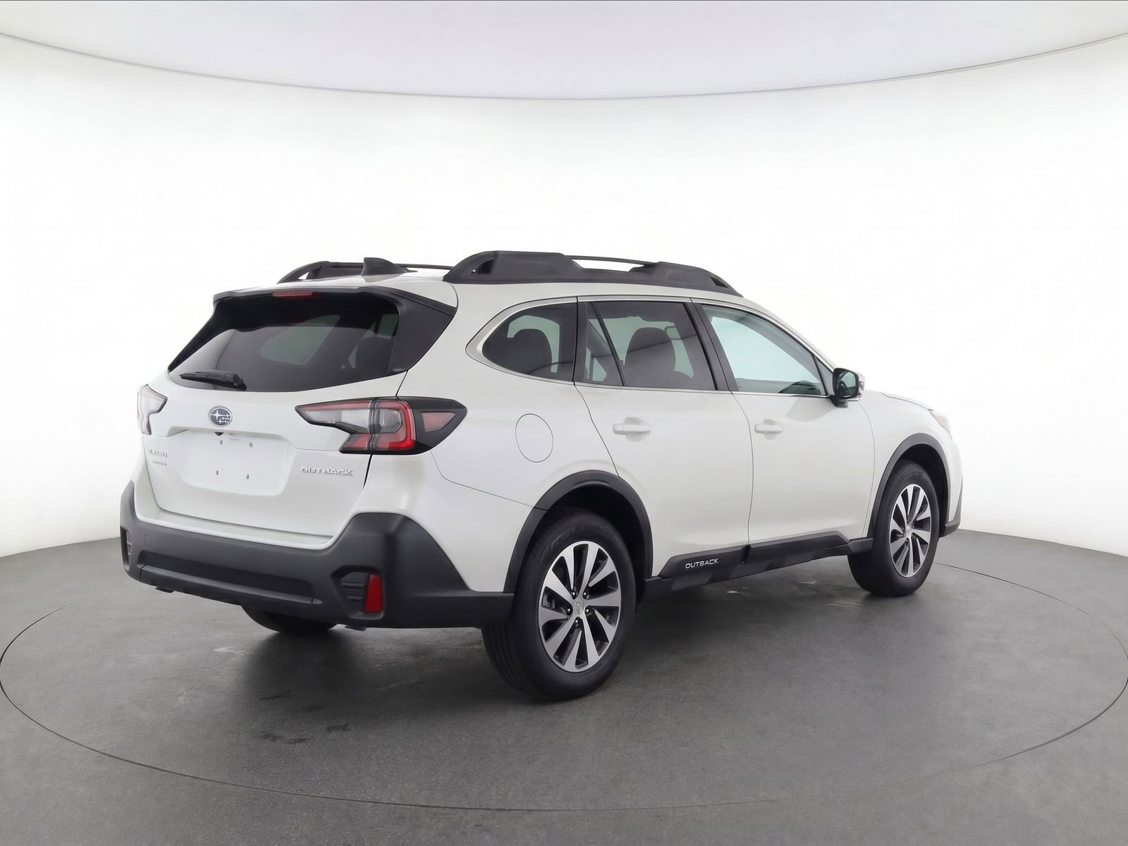 Certified 2025 Subaru Outback Premium AWD/4WD image 3