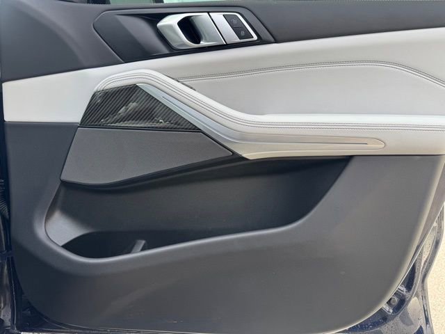 Certified 2025 BMW X5 M60i w/ Executive Package image 27