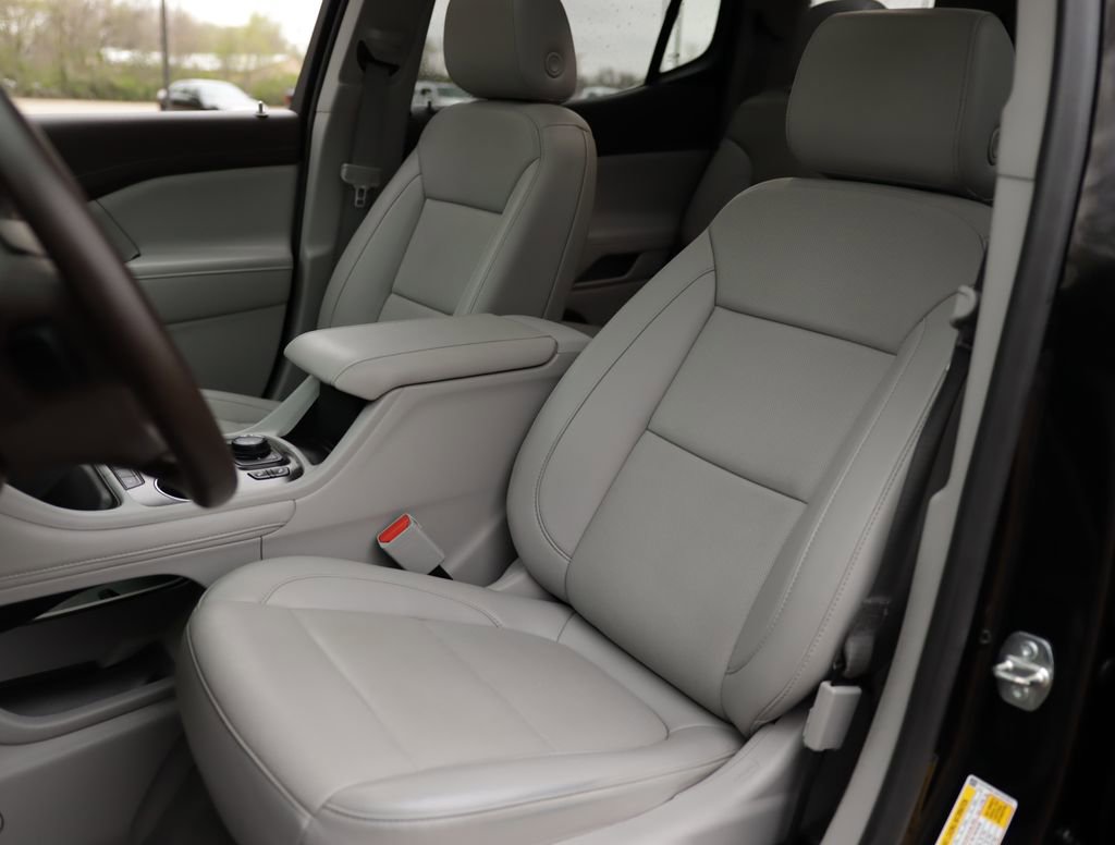 Used 2023 GMC Acadia SLT image 23