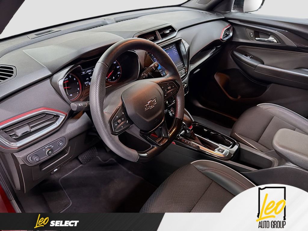 Used 2023 Chevrolet TrailBlazer RS w/ Convenience Package AWD/4WD image 9