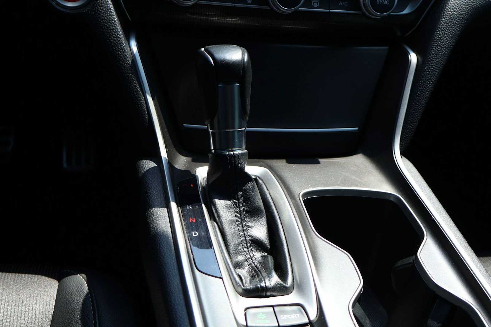 Used 2019 Honda Accord Sport image 17