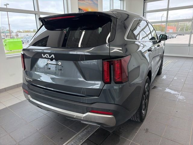 Used 2024 Kia Sorento S FWD image 5
