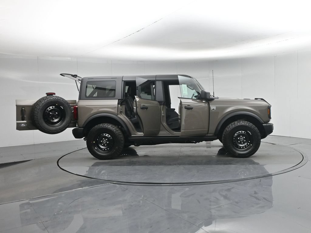 New 2026 Ford Bronco Big Bend w/ Black Diamond Package AWD/4WD image 4