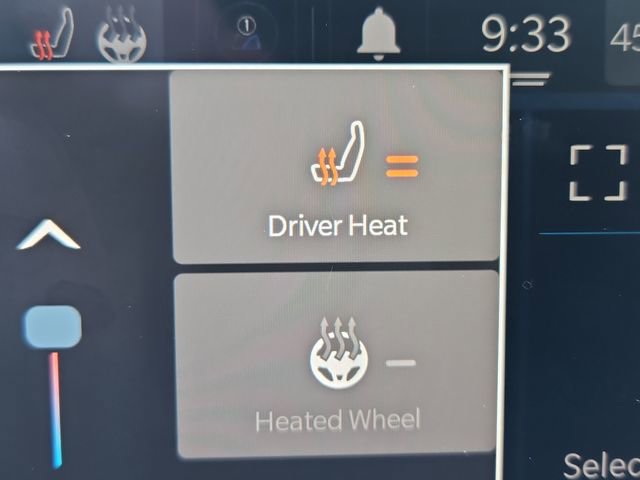 Used 2024 Chrysler Voyager LX FWD image 45